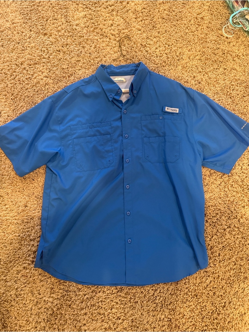 Columbia Men’s Short-Sleeve Royal Blue Button-Down Shirt